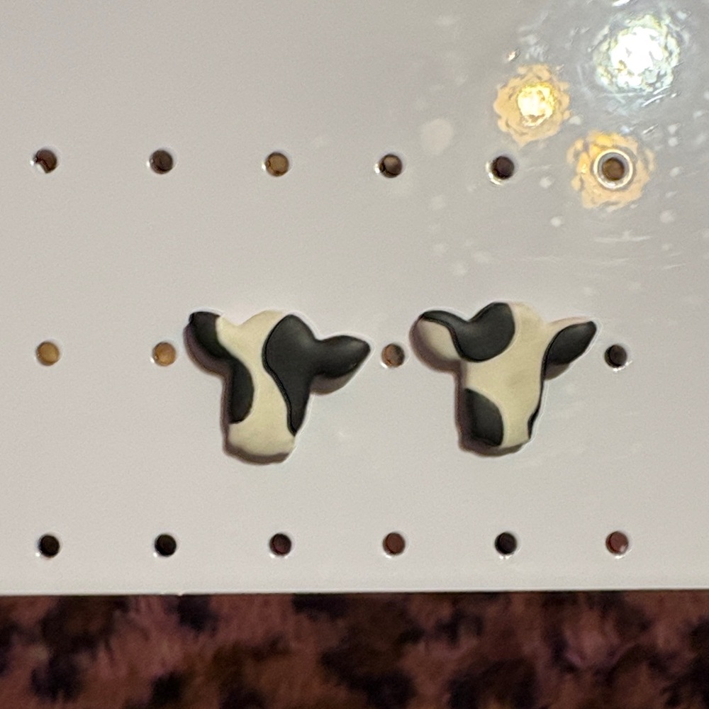 4 for 18$ 🔥 Black & White Cow Head Stud Earrings - Cute Farm Animal Earrings